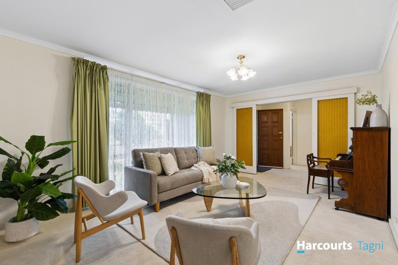 Photo - 20 Banket Street, Huntfield Heights SA 5163 - Image 2