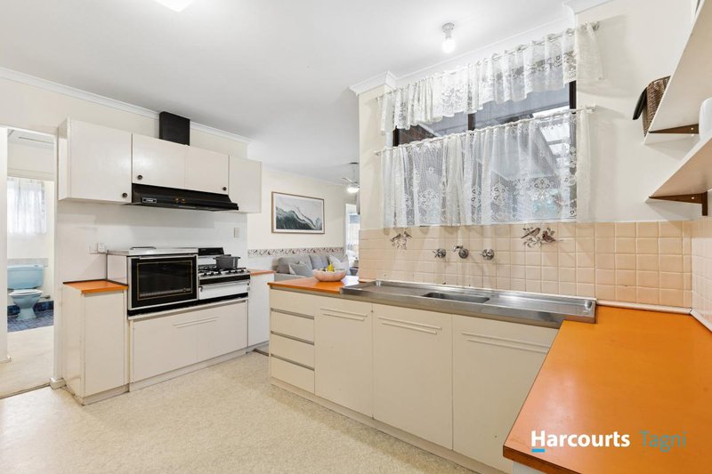 Photo - 20 Banket Street, Huntfield Heights SA 5163 - Image 5