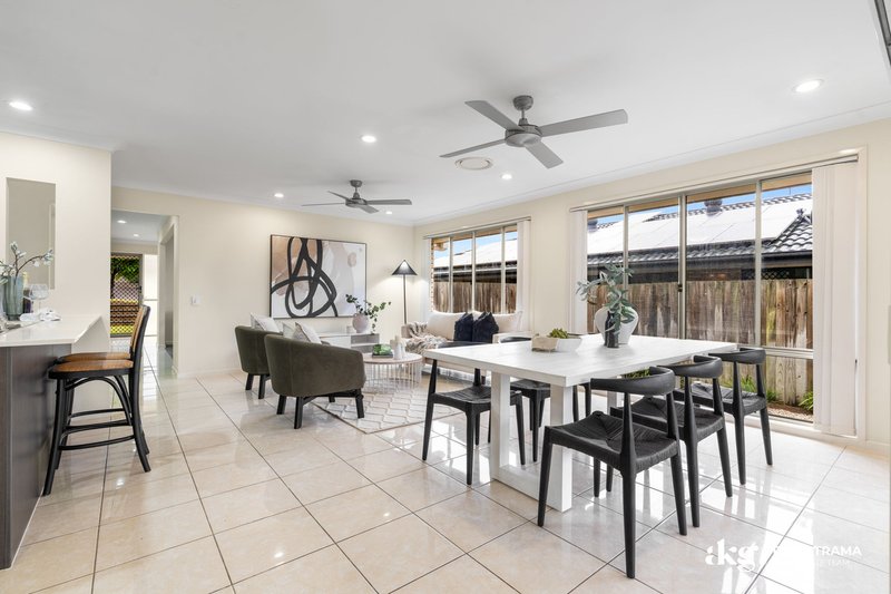 Photo - 20 Barcombe Drive, Berrinba QLD 4117 - Image 8