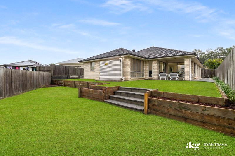 Photo - 20 Barcombe Drive, Berrinba QLD 4117 - Image 11