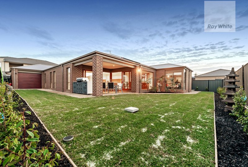 Photo - 20 Baronial Way, Craigieburn VIC 3064 - Image 21