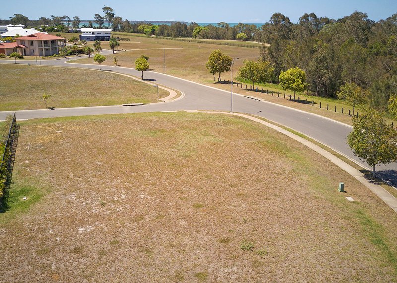 Photo - 20 Barramundi Drive, Burrum Heads QLD 4659 - Image 4