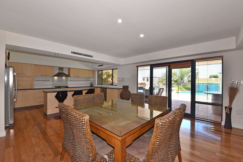 Photo - 20 Baton Rouge Drive, Mindarie WA 6030 - Image 4