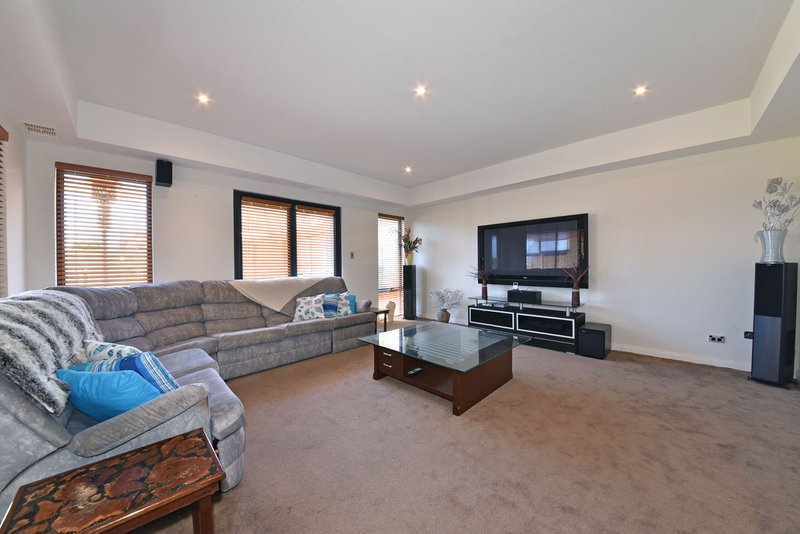 Photo - 20 Baton Rouge Drive, Mindarie WA 6030 - Image 8