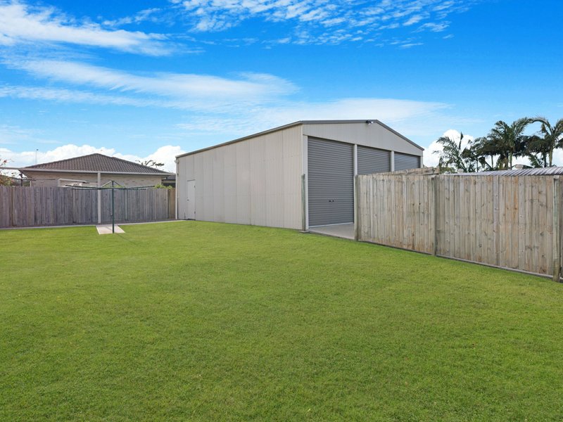 Photo - 20 Bayridge Heights Drive, Nikenbah QLD 4655 - Image 4