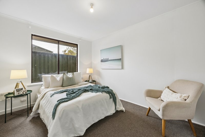 Photo - 20 Beacon Crescent, Seaford SA 5169 - Image 14