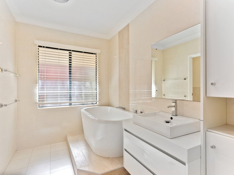 Photo - 20 Beacon Terrace, East Perth WA 6004 - Image 14