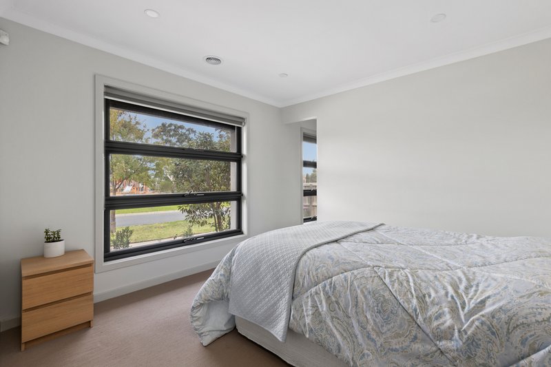 Photo - 20 Bendoc Street, Wollert VIC 3750 - Image 7