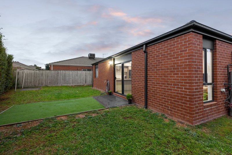 Photo - 20 Bendoc Street, Wollert VIC 3750 - Image 13