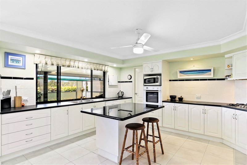 Photo - 20 Bentwood Street, Burrum Heads QLD 4659 - Image 7