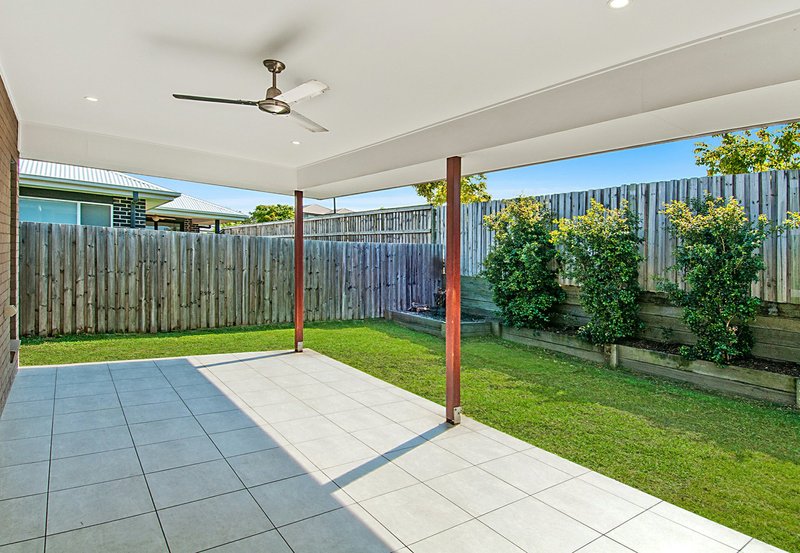 Photo - 20 Bindra Street, Holmview QLD 4207 - Image 17