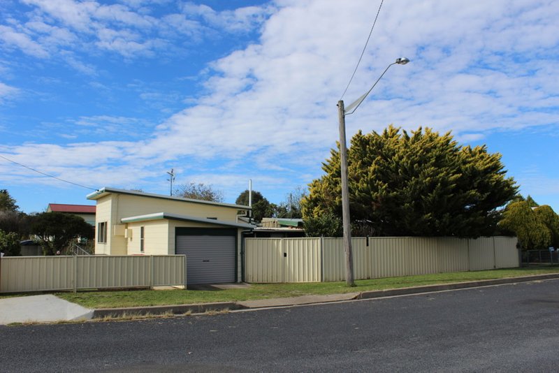 Photo - 20 Binstead Street, Blayney NSW 2799 - Image 10