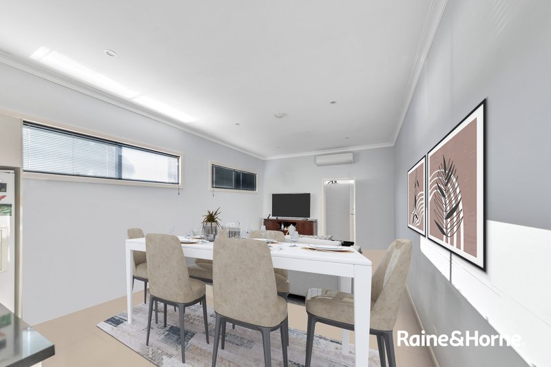 Photo - 20 Birch Avenue, Dandenong South VIC 3175 - Image 5