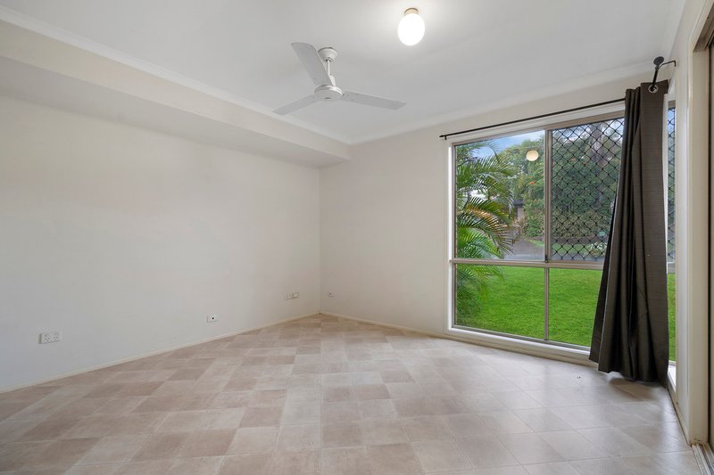 Photo - 20 Blackthorn Crescent, Shailer Park QLD 4128 - Image 11