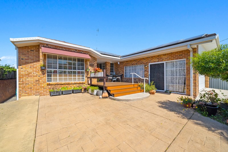 Photo - 20 Blue Waters Crescent, Tweed Heads West NSW 2485 - Image 6