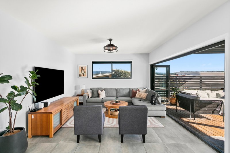 Photo - 20 Bonville Parkway, Shell Cove NSW 2529 - Image 4