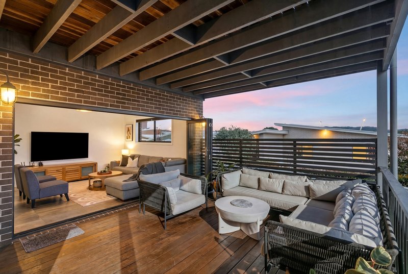 Photo - 20 Bonville Parkway, Shell Cove NSW 2529 - Image 6