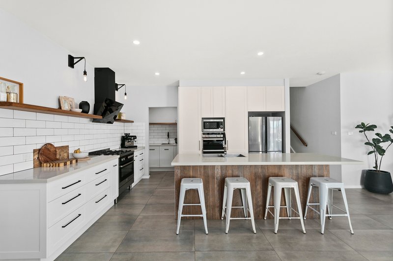 Photo - 20 Bonville Parkway, Shell Cove NSW 2529 - Image 7