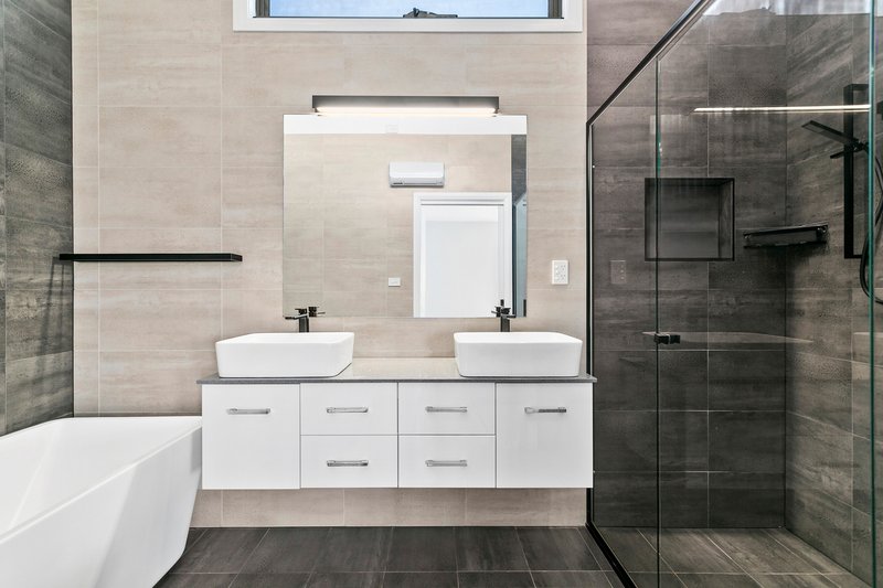 Photo - 20 Bonville Parkway, Shell Cove NSW 2529 - Image 11