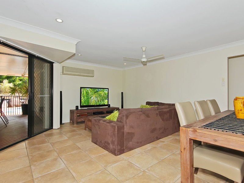 Photo - 20 Boondooma Circuit, Albany Creek QLD 4035 - Image 6