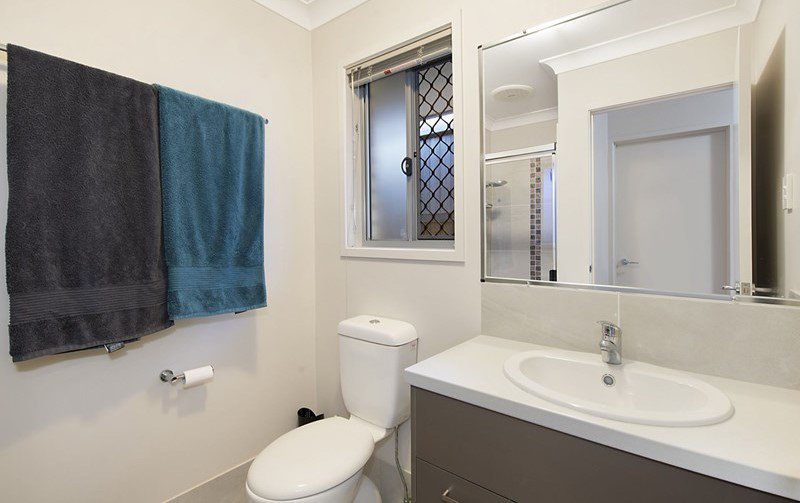 Photo - 20 Borbidge Street, North Lakes QLD 4509 - Image 5