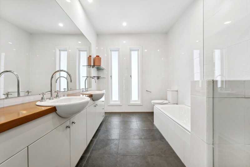 Photo - 20 Boronia Road, Bellevue Hill NSW 2023 - Image 8