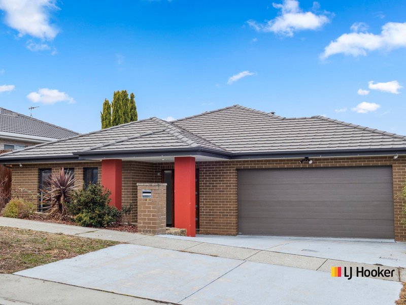 Photo - 20 Bott Crescent, Casey ACT 2913 - Image 1