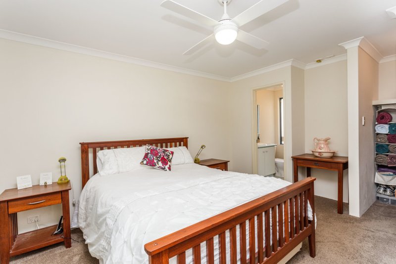 Photo - 20 Bottrill Street, Hamilton Hill WA 6163 - Image 6