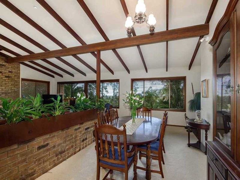 Photo - 20 Branch Crescent, Reedy Creek QLD 4227 - Image 6