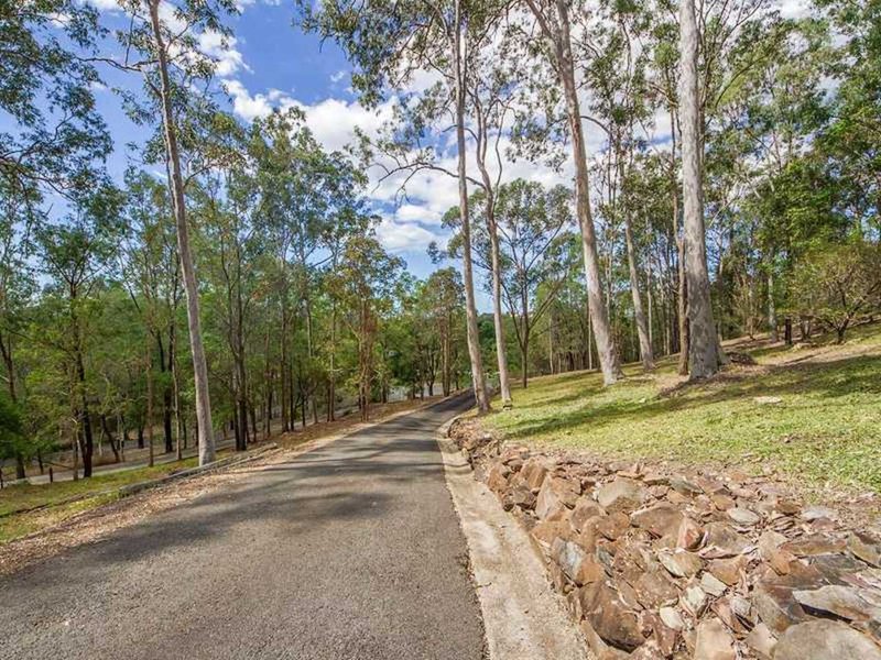 Photo - 20 Branch Crescent, Reedy Creek QLD 4227 - Image 13