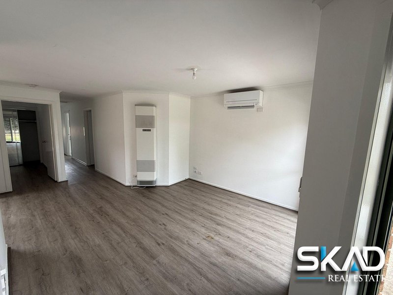 Photo - 20 Brecon Nook, Craigieburn VIC 3064 - Image 4