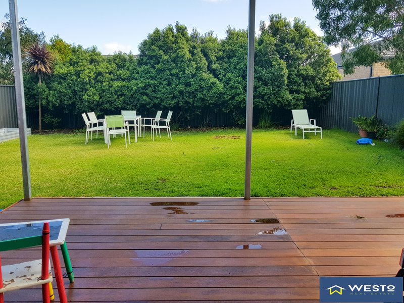 Photo - 20 Broadwater Street, Wyndham Vale VIC 3024 - Image 7