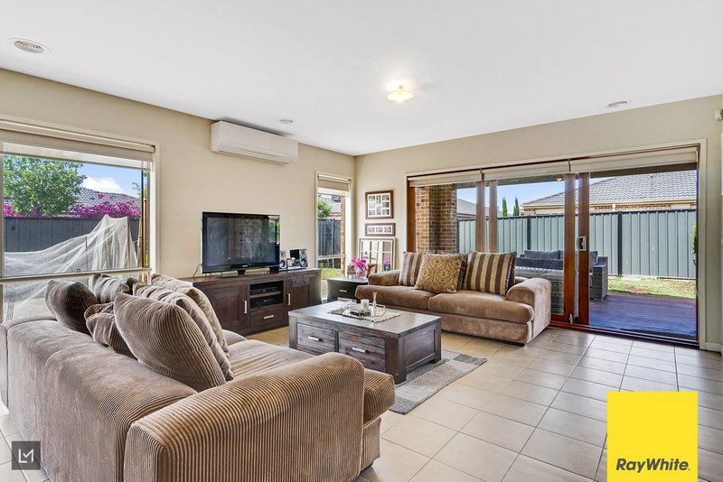 Photo - 20 Brookwood Street, Tarneit VIC 3029 - Image 5