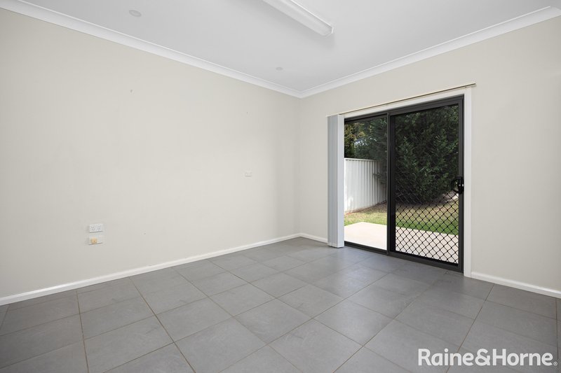 Photo - 20 Brownlow Drive, Bourkelands NSW 2650 - Image 7