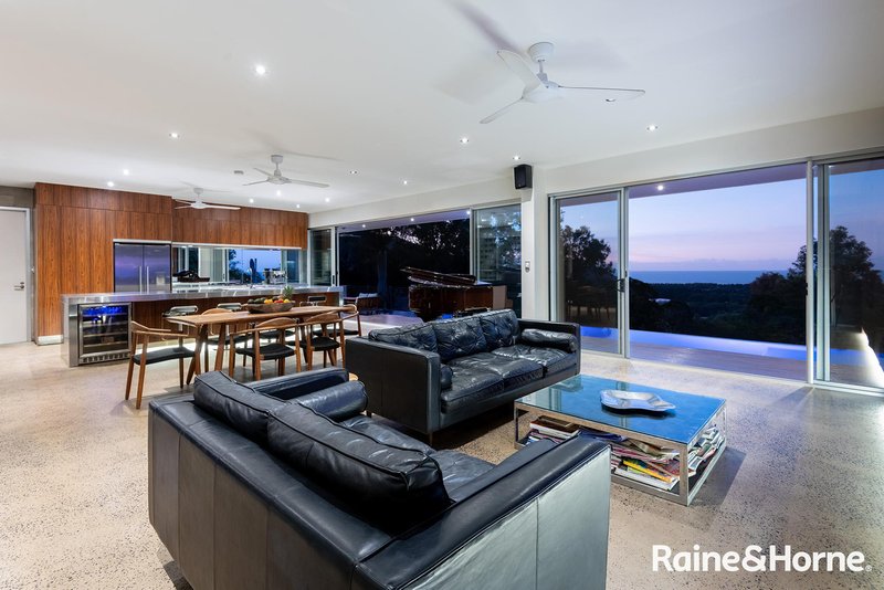 Photo - 20 Bruce Avenue, Oak Beach QLD 4877 - Image 12