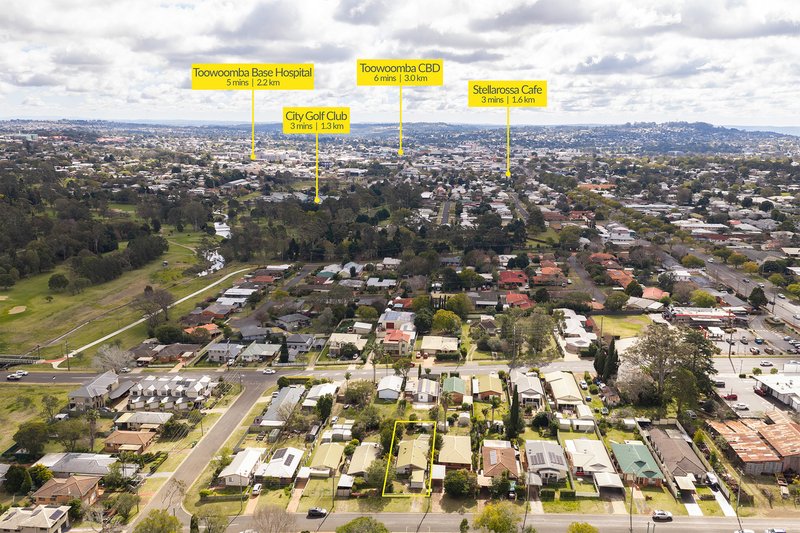 Photo - 20 Bruntnell Street, Kearneys Spring QLD 4350 - Image 12