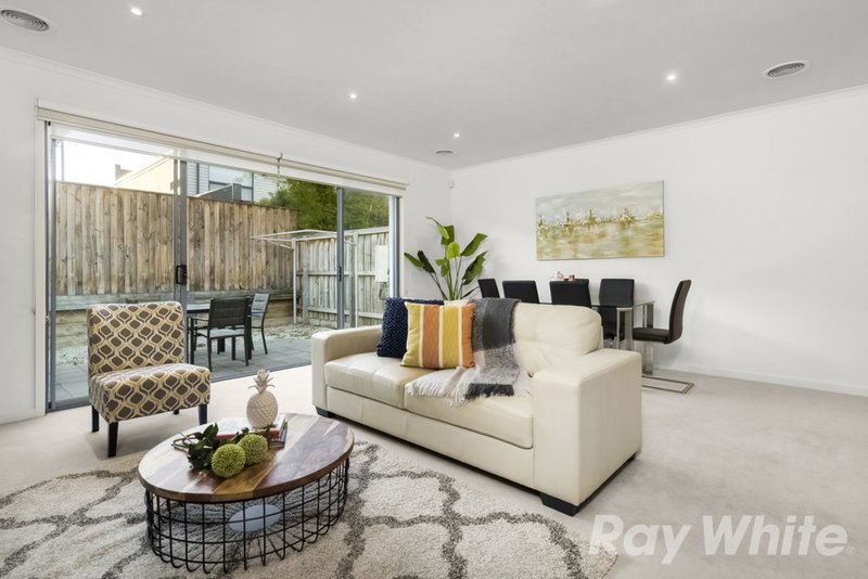 Photo - 20 Brunton Crescent, Mulgrave VIC 3170 - Image 4