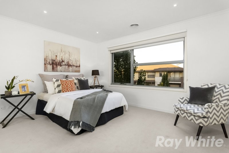 Photo - 20 Brunton Crescent, Mulgrave VIC 3170 - Image 6