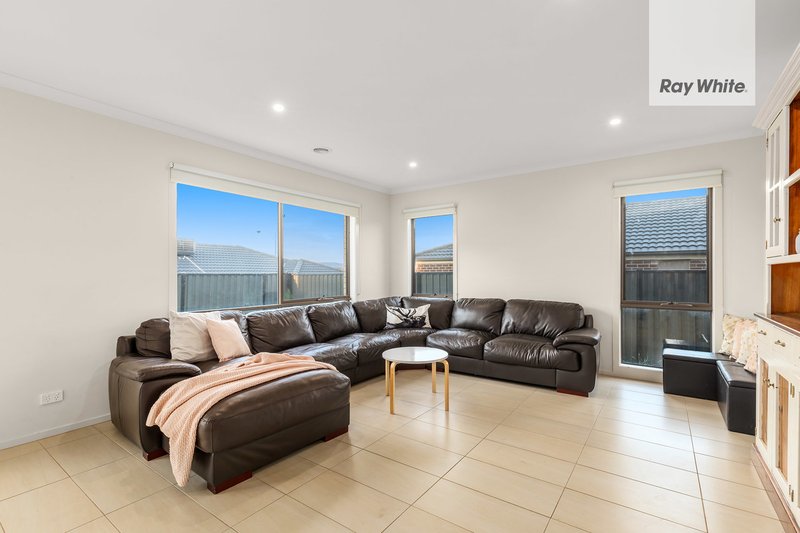 Photo - 20 Brunton Drive, Mernda VIC 3754 - Image 3