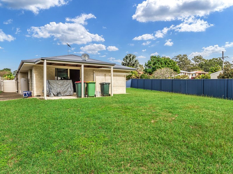 Photo - 20 Buckingham Street West , Strathpine QLD 4500 - Image 3