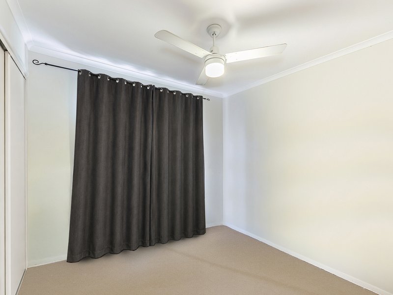 Photo - 20 Buckingham Street West , Strathpine QLD 4500 - Image 9