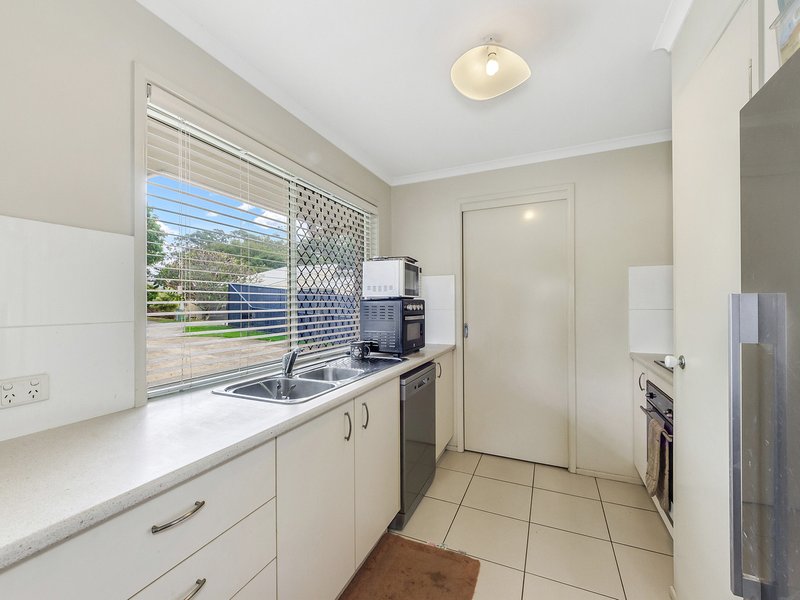 Photo - 20 Buckingham Street West , Strathpine QLD 4500 - Image 13