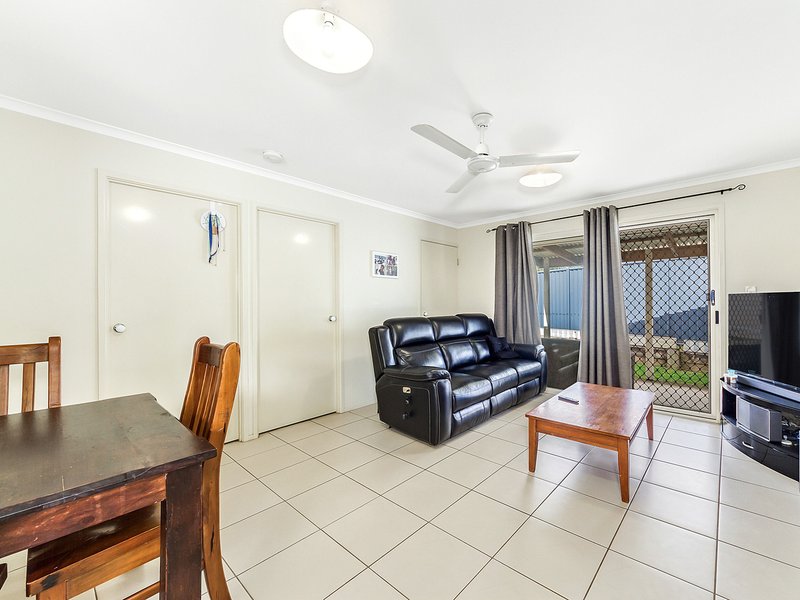 Photo - 20 Buckingham Street West , Strathpine QLD 4500 - Image 14