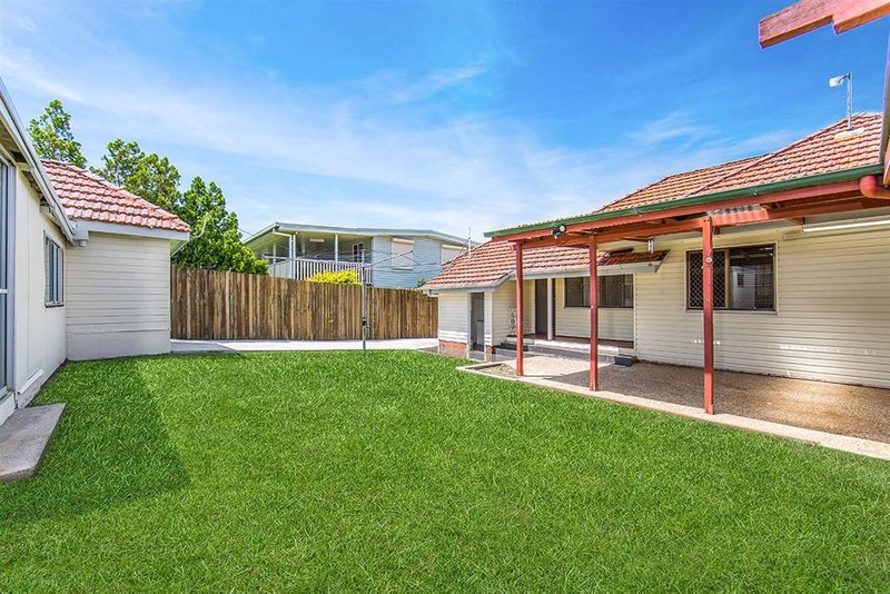 Photo - 20 Bungunya Street, Banyo QLD 4014 - Image 10