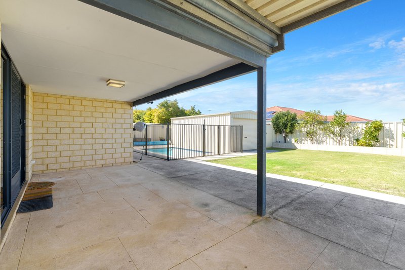 Photo - 20 Burbank Street, Canning Vale WA 6155 - Image 15