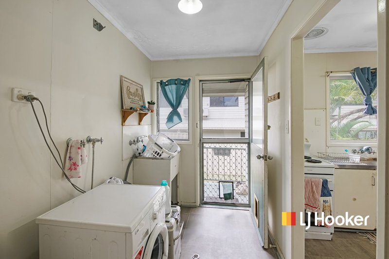 Photo - 20 Burke Drive, Moranbah QLD 4744 - Image 9