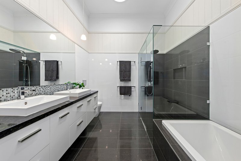 Photo - 20 Burlington Street, East Brisbane QLD 4169 - Image 6
