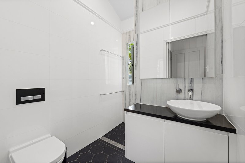 Photo - 20 Burlington Street, East Brisbane QLD 4169 - Image 14