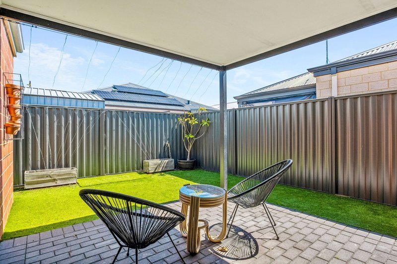 Photo - 20 Burnett Road, Brabham WA 6055 - Image 4