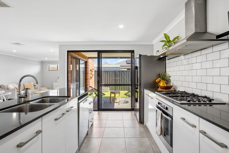Photo - 20 Burnett Road, Brabham WA 6055 - Image 14